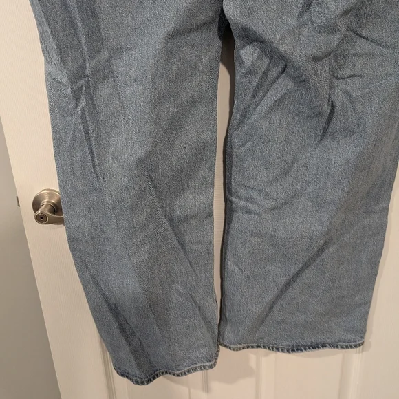 NWT Old Navy Light Wash Extra High-Waisted Sky-Hi Wide-Leg Jeans in Size 24 - Picture 12 of 15